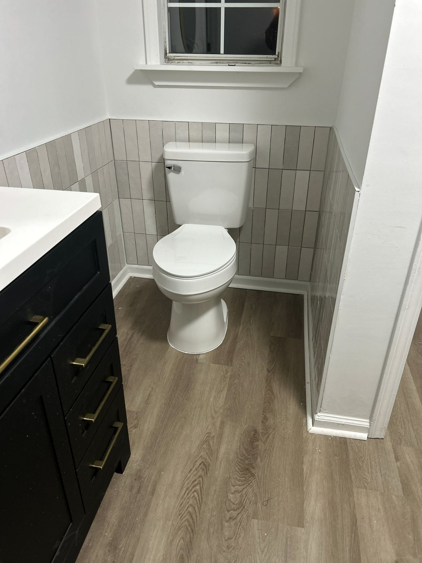 Baño: Enchape y Mueble
